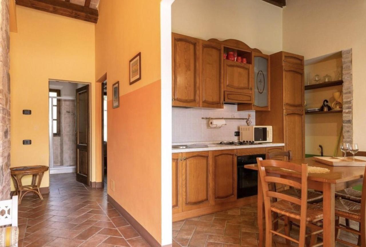 Il Vecchio Mulino Toscana Radicondoli Luaran gambar